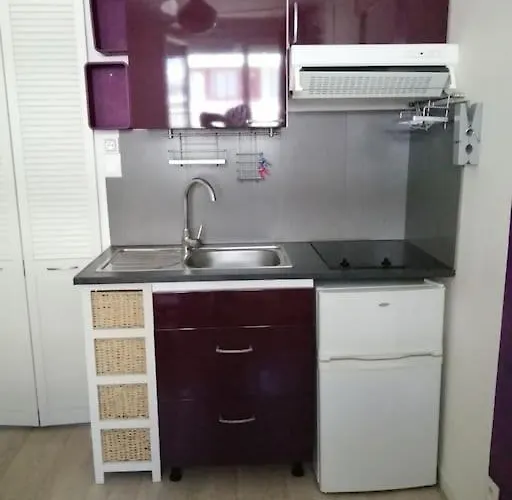 Pas Cher En Bord De Avec Piscine