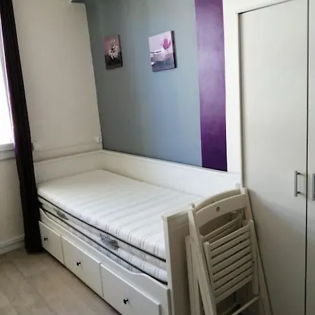Pas Cher En Bord De Avec Piscine